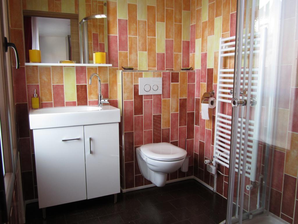 Chatihotes Chatillon  Room photo